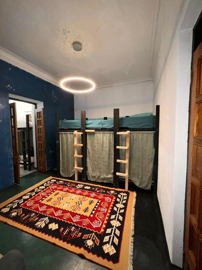 Communication Hostel باتومي المظهر الخارجي الصورة