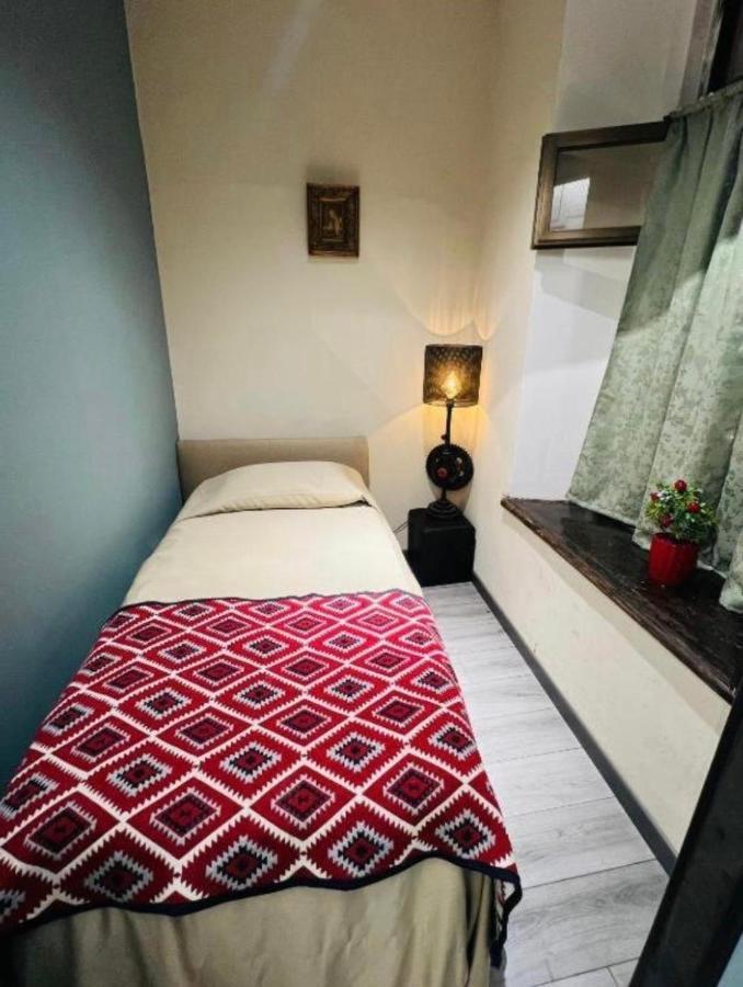 Communication Hostel باتومي المظهر الخارجي الصورة
